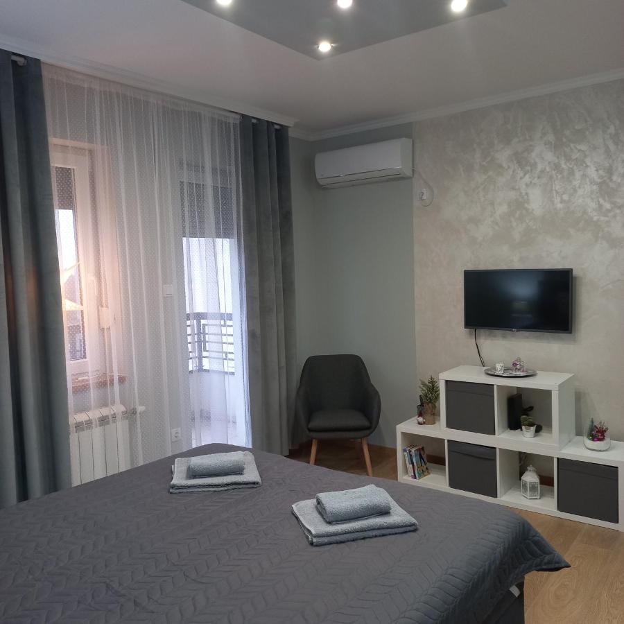 Apartman Lola 수보티차 외부 사진