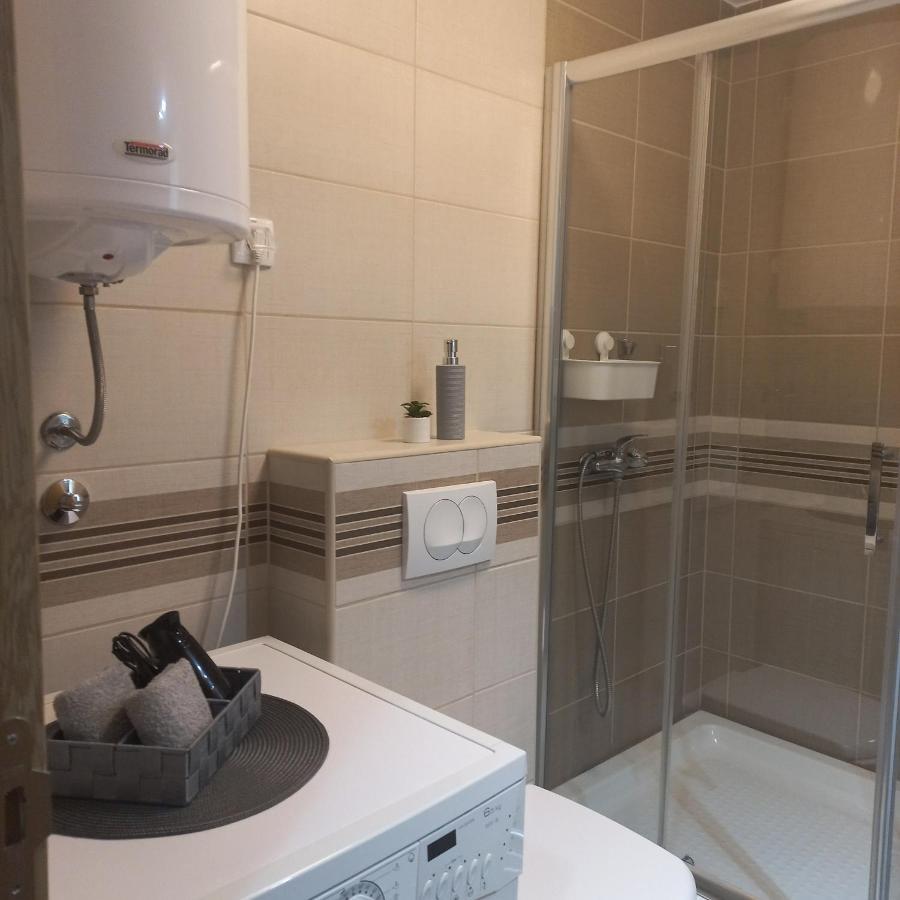 Apartman Lola 수보티차 외부 사진