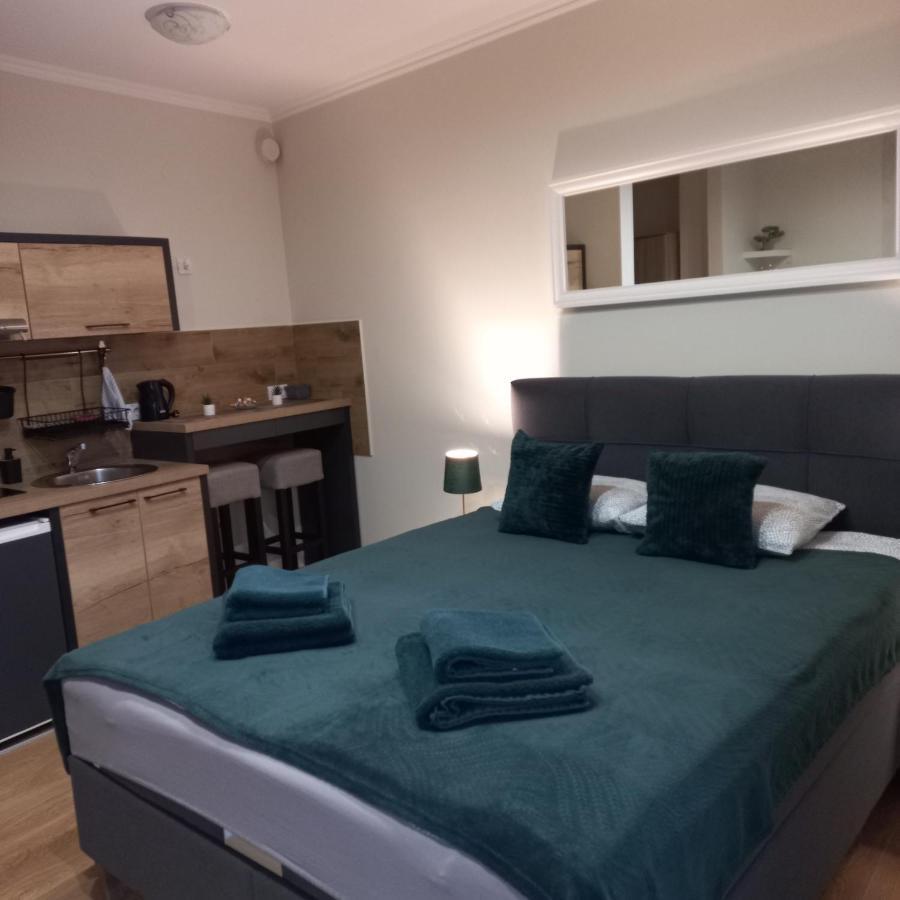 Apartman Lola 수보티차 외부 사진